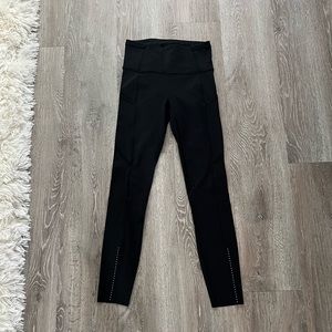 Lululemon Fast & Free 7/8 Tight Nulux 25” - size 4